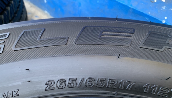 ยางป้ายแดง 265-65-17 Bridgestone ปี 19 สวยๆ ยางป้ายแดง 265-65-17 Bridgestone ปี 19 สวยๆ