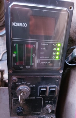 ขาย!! &gt;&gt;&gt; Kobelco Sk200mark3 ช่วงล่างเต็ม ไฟฟ้าครบ &lt;&lt;&lt; เบอร์ติดต่อ 098-7155789 086-4631102