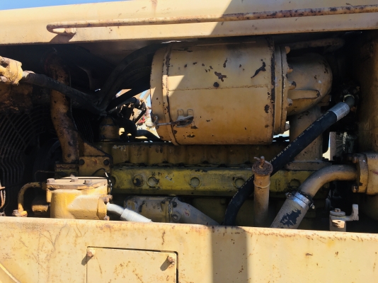 รถแทรคเตอร์ Caterpillar D6C เกียร์ตัด ใช้งานได้ปกติ