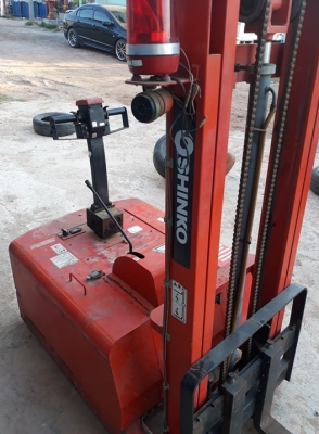 โฟล็คลิฟไฟฟ้า แบบเดินตาม 500กิโลกรัม ใช้งานได้