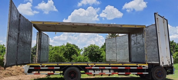 ขายตู้ 10 บาน ขนาด ยาว7.20 กว้าง2.40 ต่อรองราคาได้