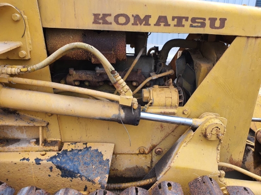 ขาย 155,000 รถแทรดเตอร์ Komatsu D20P-5