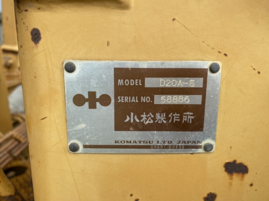 ขาย 155,000 รถแทรดเตอร์ Komatsu D20A-5