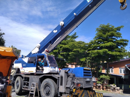 ขายรถเครน 4 ล้อ Tadano 25 ตัน M6 รถสวยพร้อมใช้งาน ครับ