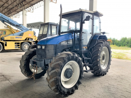 รถไถ New Holland TS100 เก่านอกแท้ 100 แรงม้า 4 สูบเทอร์โบ เกียร์ 16x16 สวยพร้อมใช้งานครับ