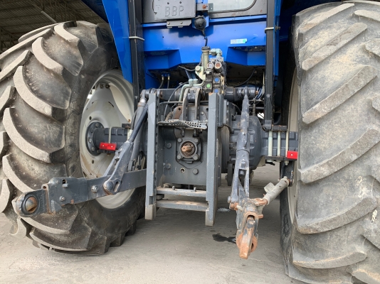 รถไถ New Holland TS100 เก่านอกแท้ 100 แรงม้า 4 สูบเทอร์โบ เกียร์ 16x16 สวยพร้อมใช้งานครับ