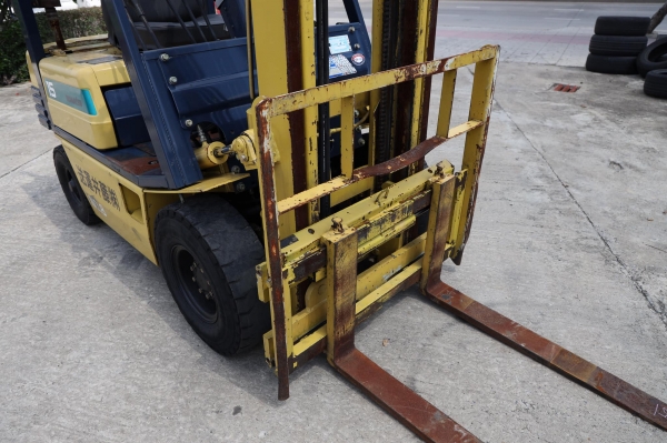Komatsu FD15H-15 ยก1.5ตัน เสา4เมตร งาสไลด์ ดีเซล นำเข้าจากญี่ปุ่น