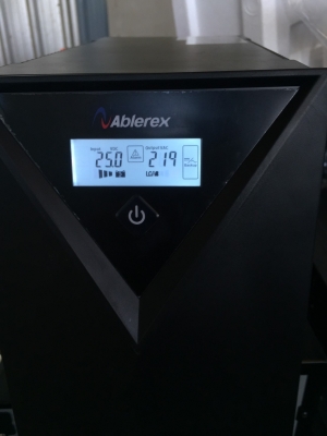 เครื่องสำรองไฟ ยี่ห้อ Ablerex รุ่น GR1500 ขนาด 1500VA 900W ขนาด 15x30x20 ซม.ของใหม่ ใช้งานได้ปกติ ไม