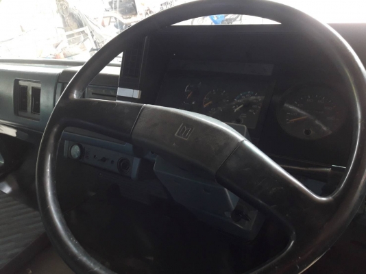 ขายหัวสิบล้อ Isuzu Rocky พร้อมใช้งาน
