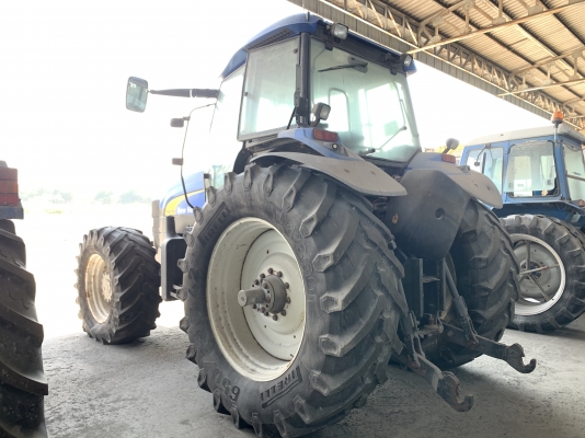 ขายรถไถ New Holland TM175 เก่านอก 175 แรงม้า 6 สูบเทอร์โบ อินเตอร์คูลเลอร์ เกียร์ 18x6 สภาพสวย