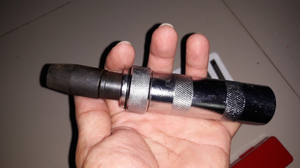 ขายไขควงตอกด้ามยาง VESSEL MADE IN TAIWAN.เก่าเก็บ ขายไขควงตอกด้ามยาง VESSEL MADE IN TAIWAN.เก่าเก็บ