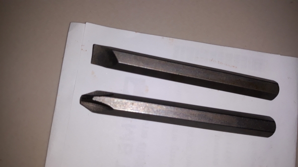 ขายไขควงตอกด้ามยาง VESSEL MADE IN TAIWAN.เก่าเก็บ ขายไขควงตอกด้ามยาง VESSEL MADE IN TAIWAN.เก่าเก็บ