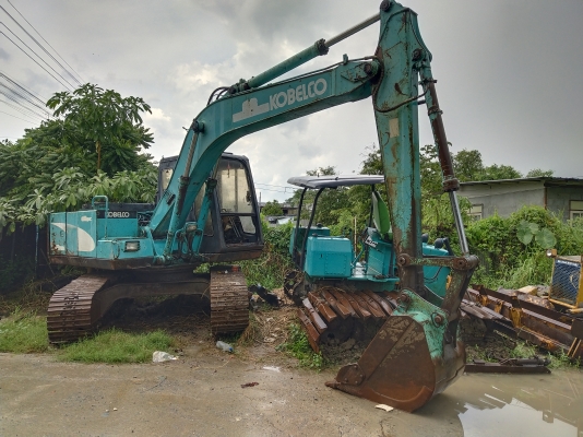 แบคโฮ KOBELCO