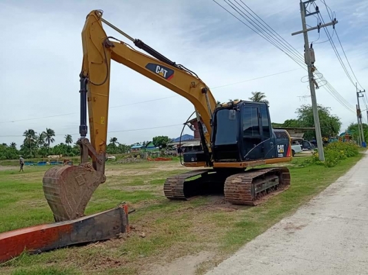 ขายจ้า..CATERPILLAR. 312D2 สภาพสวย  เดิมๆๆพร้อมใช้พร้อมใช้  โทร 089-3818694  จ๊อย