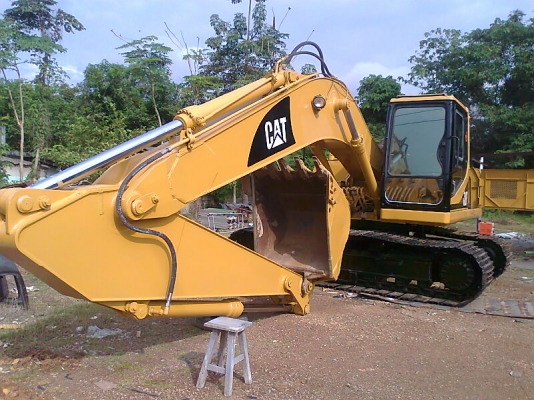 ขายด่วน!..รถแบคโฮ CAT 320 เก็บงานสวยมาทั้งคัน มีทะเบียน.