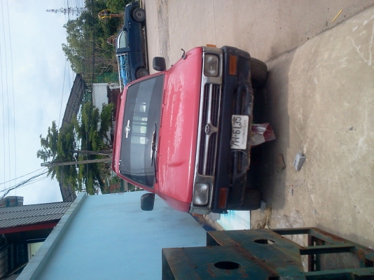 ขายหรือแยกอะไหล่toyota mighty x(ไม่มีเครื่องกับเกียร)