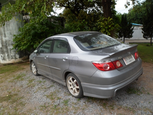 ลดราคาครับ honda city 320000 บาท