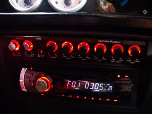 ขายด่วนปรีแอมป์ 5 แบน Boss