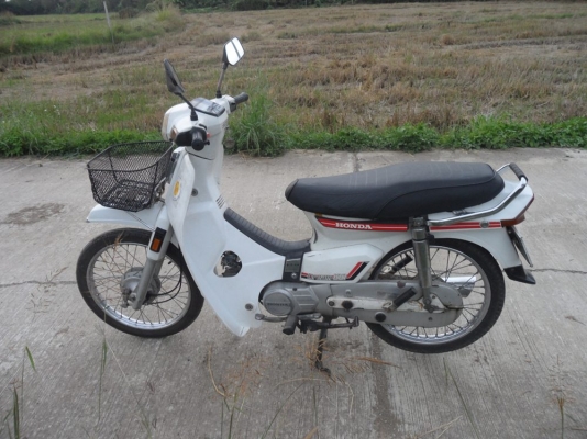 ดรีมคุรุสภารุ่นหนึ่งแจ่มๆทะเบียน56+โอน