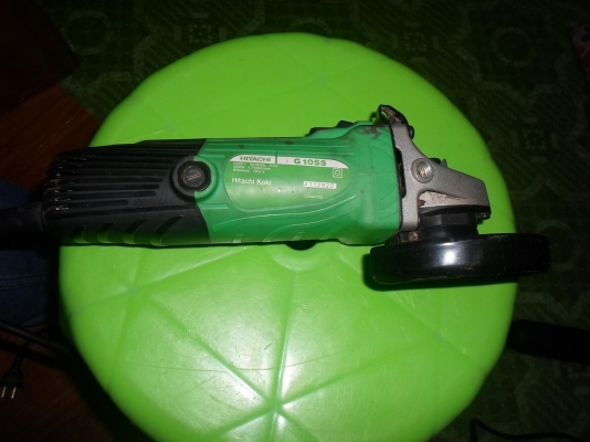 ขายหินเจียรมือ4นิ้วHitachi +bosch 2ตัว มือสอง สภาพ95\% ราคาถูก ขายหินเจียรมือ4นิ้วHitachi +bosch 2ตัว มือสอง สภาพ95\% ราคาถูก