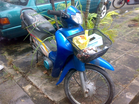 ขอขายเวฟ100ราคา8000บาทสนใจโทรมาคุยได้นะครับ