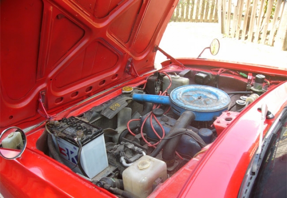 Mazda 1000 กระจังมิเนียม เกียร์คอ แอร์เย็น