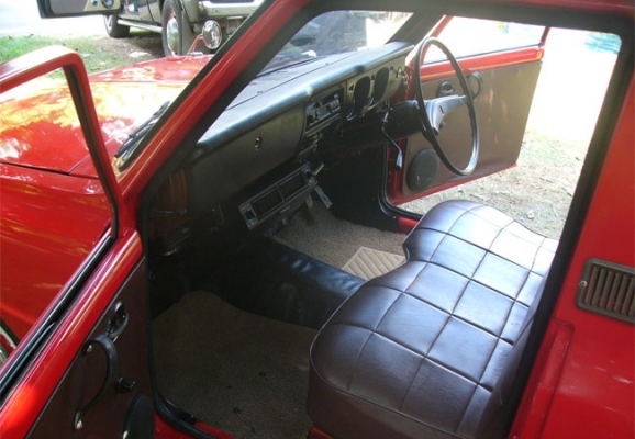 Mazda 1000 กระจังมิเนียม เกียร์คอ แอร์เย็น