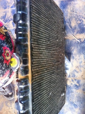 หม้อน้ำNissanบิกเอ็มหม้อน้ำNissanบิกเอ็ม