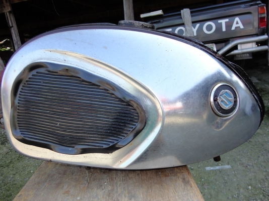 ขอบคุณพ. เสือ ขาย ถังน้ำมัน k-125 mark-1 แท้เดิมไม่ผุ สนใจติดต่อ 081-005-8785