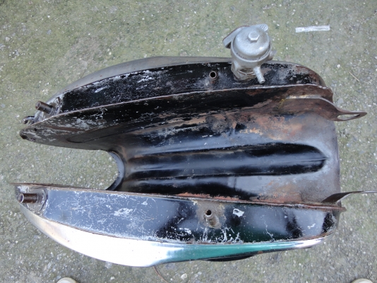 ขอบคุณพ. เสือ ขาย ถังน้ำมัน k-125 mark-1 แท้เดิมไม่ผุ สนใจติดต่อ 081-005-8785