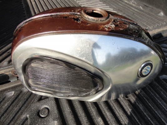 ขอบคุณพ. เสือ ขาย ถังน้ำมัน k-125 mark-1 แท้เดิมไม่ผุ สนใจติดต่อ 081-005-8785