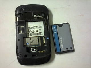 ขายโทรศัทท์ แบลคเบอรี่ 8520 ของแท้ราคา 2000  บาทพร้อมส่ง