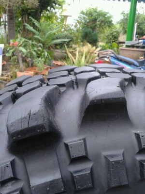 ขายตะขาบ SIMEX 35R16 ปี 08 สวยพร้อมลุย