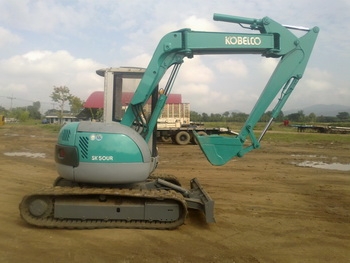 ขายรถขุดเก่านอก KOBELCO SK50UR
