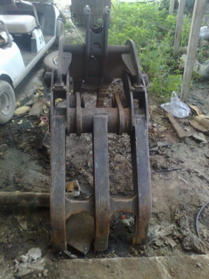 ขายตัวคีบไม้ เก่านอก ถอดออกจากรถ