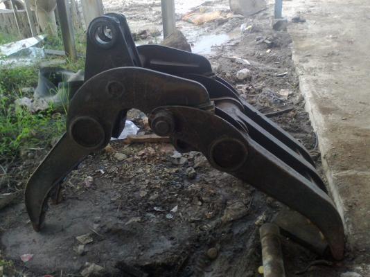 ขายตัวคีบไม้ เก่านอก ถอดออกจากรถ