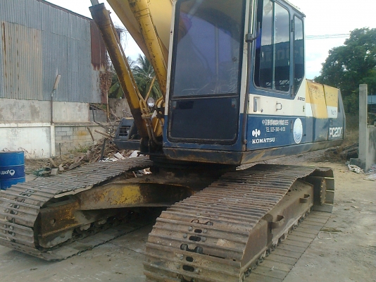 KOMATSU PC200-5 พ้อมใช้งาน