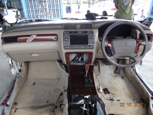 ขายเครื่องยนต์นำเข้าจากญี่ปุ่นพร้อมหัวตัด TOYOTA CROWN เครื่องยนต์  2JZ-GE FSE หัวฉีดไฟฟ้ารุ่นใหม่ครับ!!!!เกียร์ออโต  พาร์ทแท้นำเข้าจากญี่ปุ่น!!!!