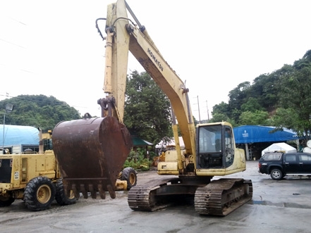 ขาย โคมัตสุ PC200-6 USA