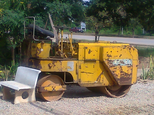 ขายด่วน!..รถบดอัดสั่นสะเทือน KOMATSU JV25 จากญี่ปุ่น O.O'