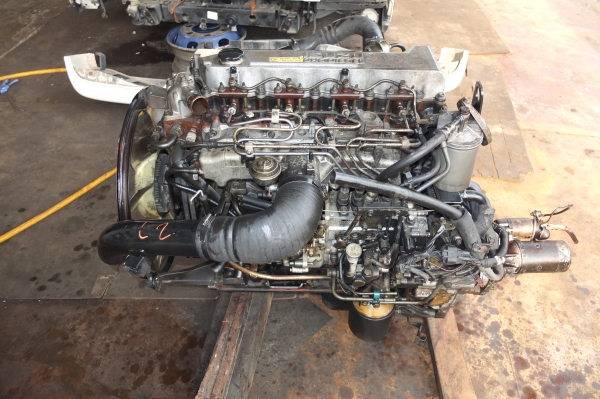 เครื่องดีเซล อีซูซุ 4HE1 TURBO 175แรงม้า สวยๆ เครื่องดีเซล อีซูซุ 4HE1 TURBO 175แรงม้า สวยๆ