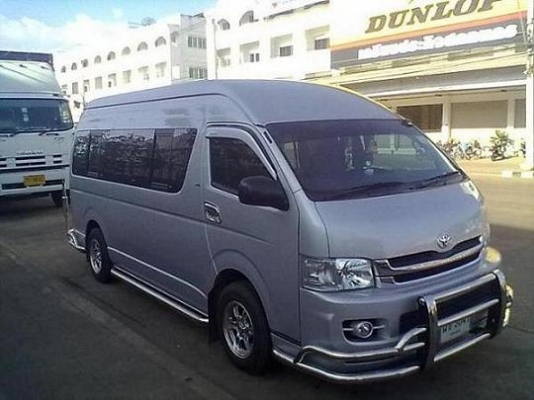 ต้องการขายTOYOTA COMMUTER 2.5 D4D ปี2010 ไม่ค่อยได้ใช้ สถาพป้ายแดงไม่ติดไฟแนนซ์