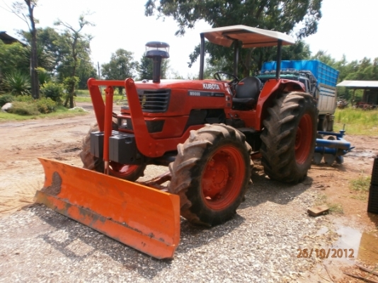 ขายรถไถ KUBOTA M9000 สภาพสวยพร้อมใช้งาน