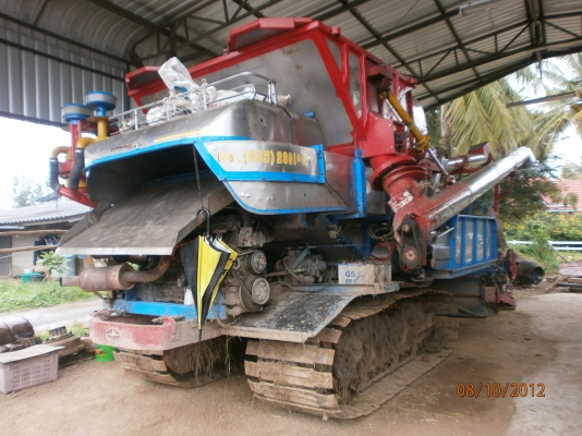 ฝาขาย รถเกี่ยว พร้อม รถเทเลอร์ เอาไปใช่งานได้เลย (ขายคู่กัน)