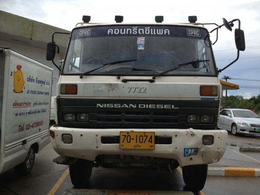 รถโม่ปูน 10 ล้อ