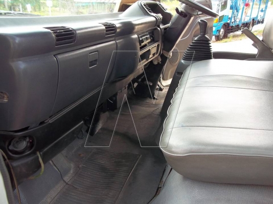 ขาย อีซุ NQR 150 แรง ปี 2549 / กระบะยาว 5.50 เมตร ( ยางใหม่ 6 เส้น! ) ขาย อีซุ NQR 150 แรง ปี 2549 / กระบะยาว 5.50 เมตร ( ยางใหม่ 6 เส้น! )