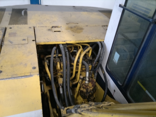 รถขุด KOMATSU PW100-3 ปี2000 รถนอกนำเข้าจากญี่ปุ่น ราคาไม่แพงครับ