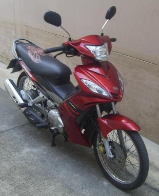 ขาย Yamaha Spark 135cc สีแดง จดทะเบียนปี49  พรบ.หมด ม.ค.56