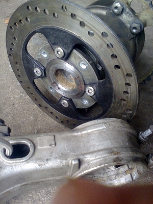 โปรอาร์ม ล้อโต ฮอนด้า NC 30 ราคา 4000 บาท