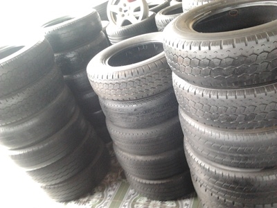 ขายยางขอบ15 กะบะเหมากอง 15 เส้น 205/70/15-215/70/15